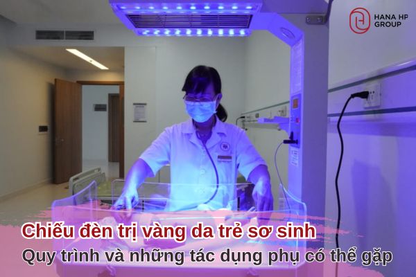 chiếu đèn vàng da trẻ sơ sinh