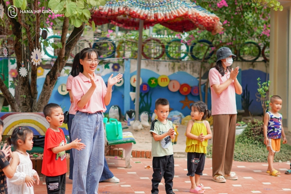 Hành trình nhân ái