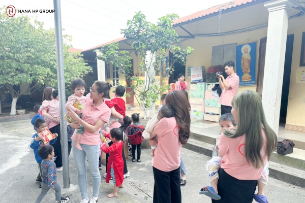 Hành Trình Nhân Ái