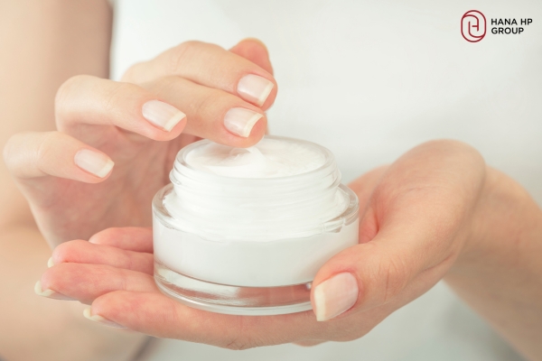 Kem dưỡng ẩm