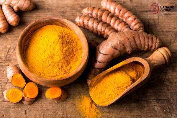 cách đắp mặt nạ nghệ tươi không bị vàng da