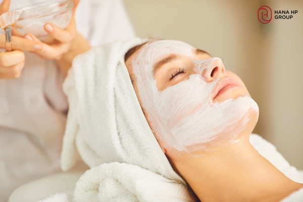 cách đắp mặt nạ bằng bột sắn dây trị nám