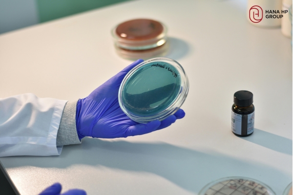 Mỹ phẩm được phát triển bằng các công nghệ trong phòng thí nghiệm