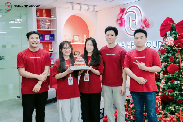 Giáng Sinh ấm áp Tại HANA HP Group: Sẻ Chia Yêu Thương, Gắn Kết Đại Gia Đình HANA-ers 3 giáng sinh hana hp group