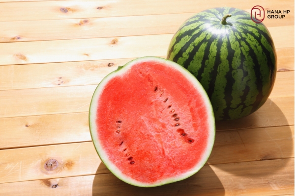 Dưa hấu có nhiều thành phần giúp cấp nước và chống oxy hóa