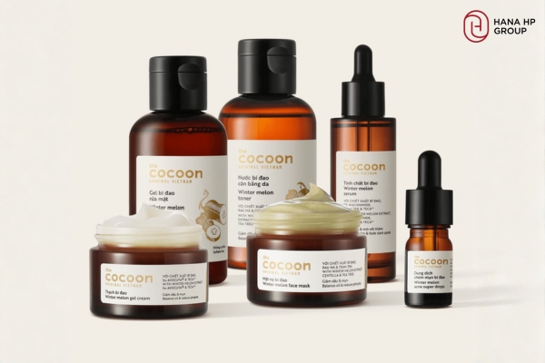 Cocoon là hãng mỹ phẩm thuần chay được lòng tín đồ làm đẹp chuộng sản phẩm thiên nhiên Cocoon là hãng mỹ phẩm thuần chay được lòng tín đồ làm đẹp chuộng sản phẩm thiên nhiên
