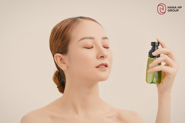 Peel da bị bỏng phải làm sao? Cách xử lý an toàn không để lại sẹo 2 peel da bị bỏng phải làm sao