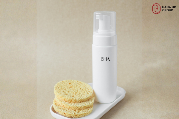 Sữa rửa mặt BHA là an toàn nhất do thời gian tiếp xúc với da ngắn