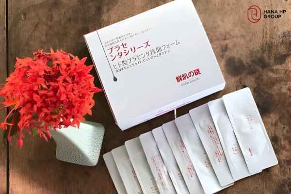 Ủ trắng nhau thai sủi bọt Rwine Beauty