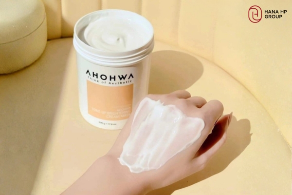 Mặt nạ ủ trắng da mặt