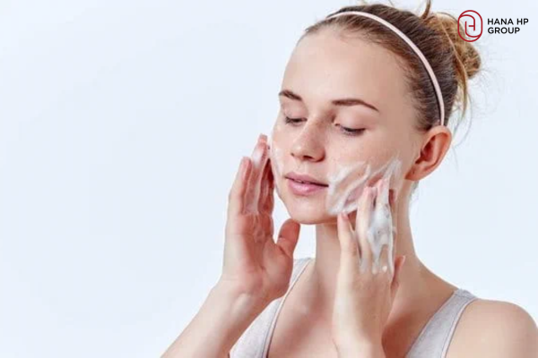 mặt nạ đất sét có tẩy da chết không